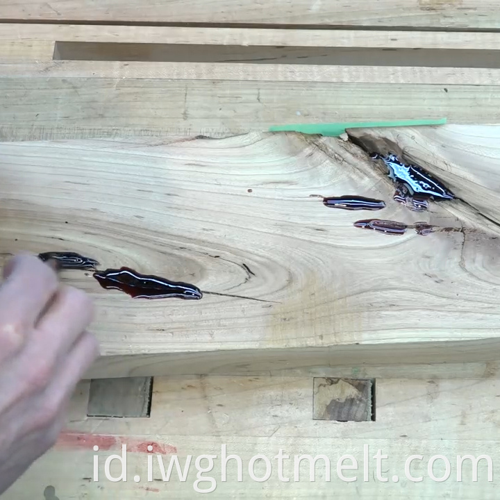 Filling Voids Cracks And Defects In Wood With Epoxy Ask Matt 19